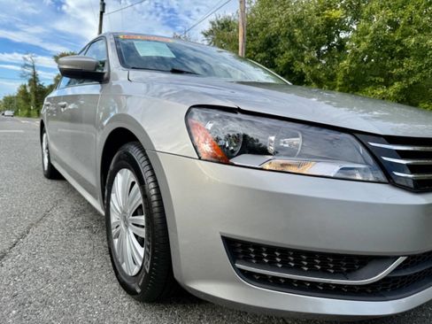 Used 2014 Volkswagen Passat 1.8T S image 21