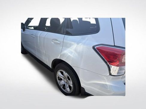 Used 2018 Subaru Forester 2.5i w/ Protection Package #1 AWD/4WD image 11