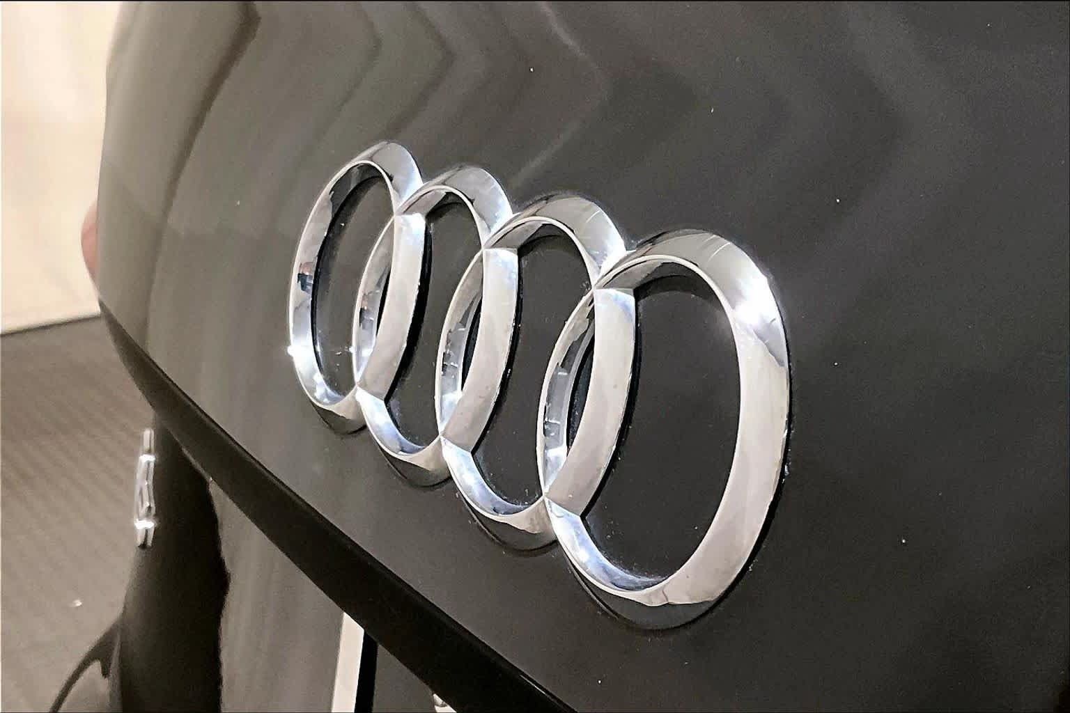 Used 2018 Audi Q5 2.0T Premium Plus w/ Premium Plus Package AWD/4WD image 32