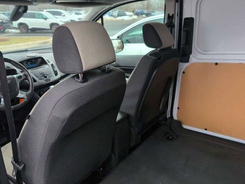 Used 2018 Ford Transit Connect XLT image 18