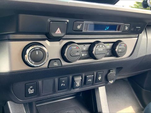 Used 2020 Toyota Tacoma TRD Sport w/ Advanced Technology Package AWD/4WD image 30