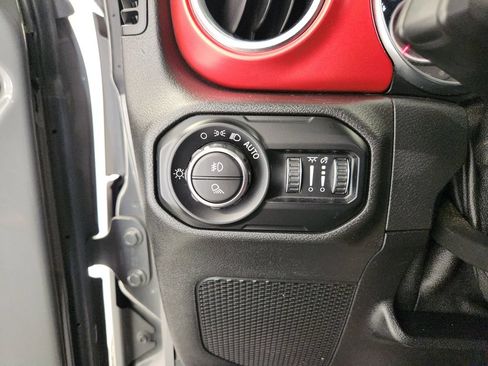 Used 2021 Jeep Gladiator Rubicon AWD/4WD image 21