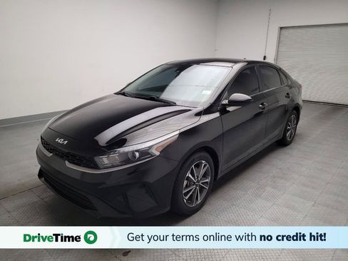 Used 2022 Kia Forte LXS FWD image 1