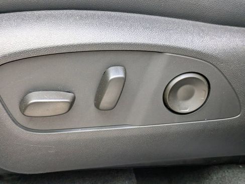 New 2026 Chevrolet Traverse RS image 21