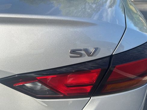 Certified 2023 Nissan Altima 2.5 SV FWD image 10