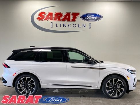 New 2026 Lincoln Nautilus Black Label AWD/4WD image 1
