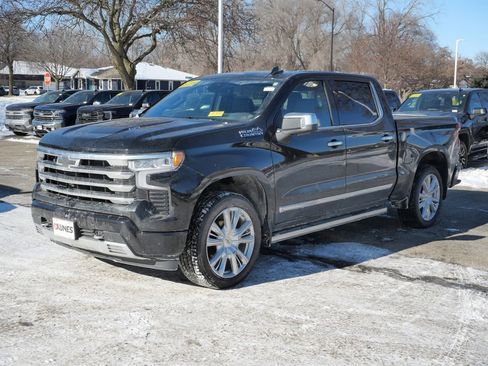 Used 2025 Chevrolet Silverado 1500 High Country image 4