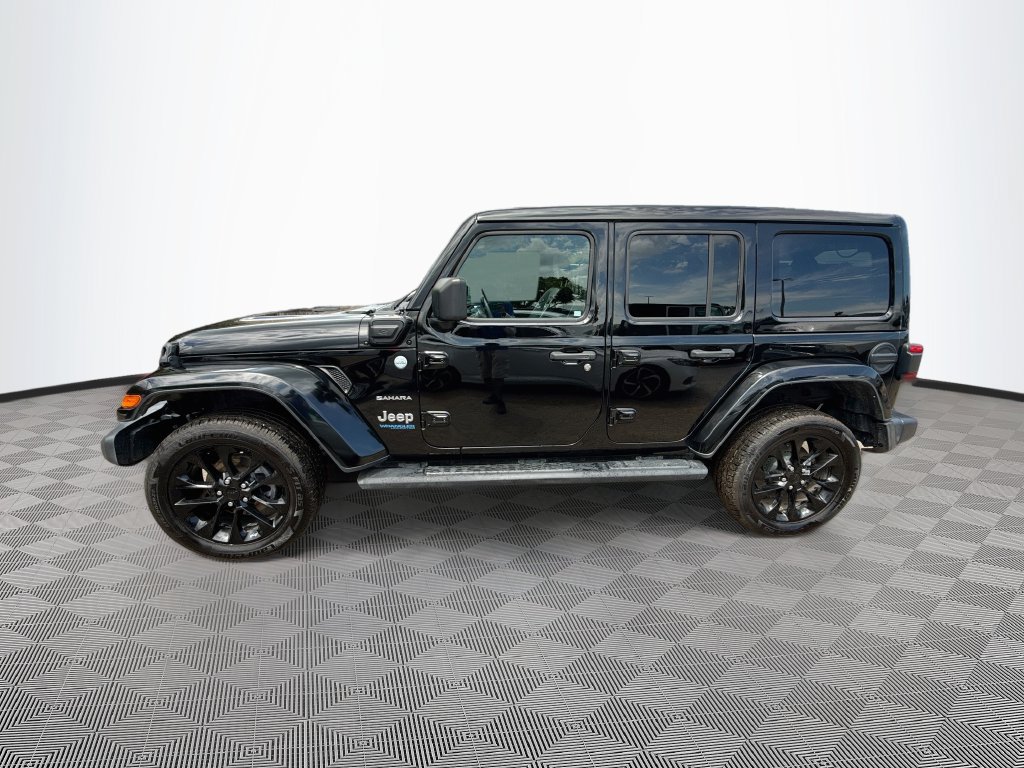 Certified 2021 Jeep Wrangler Unlimited Sahara w/ Cold Weather Group AWD/4WD image 10