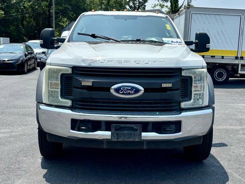 Used 2017 Ford F550 2WD SuperCab Super Duty image 3