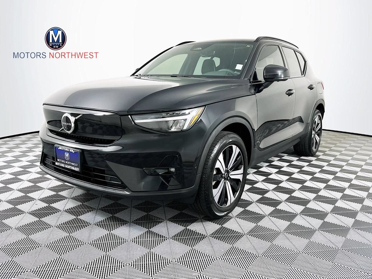 Used 2023 Volvo XC40 Recharge Plus AWD/4WD image 1