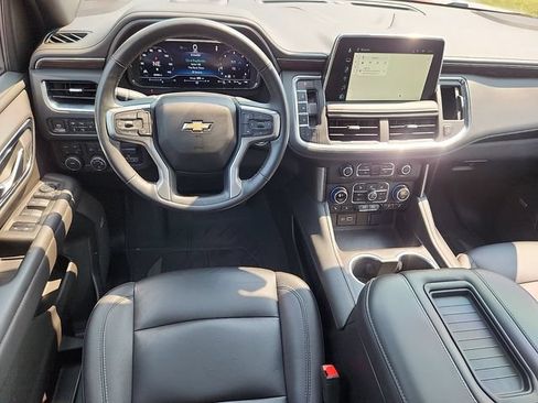 Used 2024 Chevrolet Tahoe LT w/ LT Signature Package AWD/4WD image 13