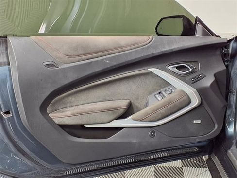 Used 2022 Chevrolet Camaro ZL1 image 20