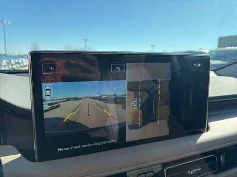 Used 2023 Lincoln Nautilus Reserve w/ Equipment Group 202A image 28