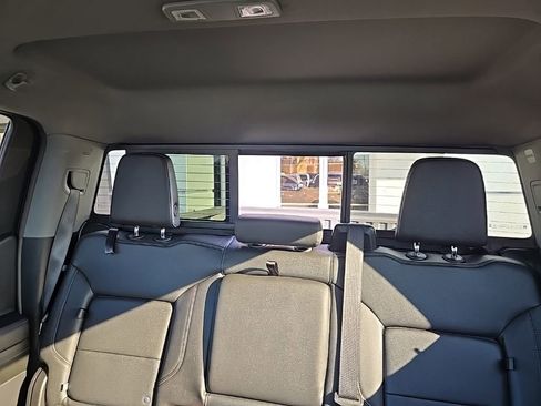 Used 2025 Chevrolet Silverado 1500 LT w/ Leather Package image 40