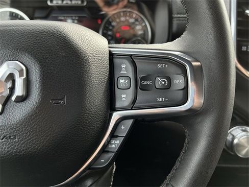 Used 2025 RAM 1500 Laramie image 17