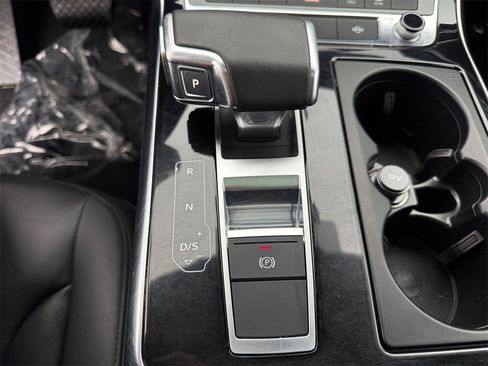 Used 2023 Audi Q7 2.0T Premium w/ Convenience Package image 18