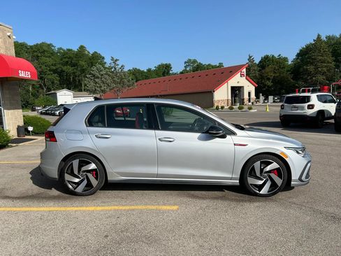 Used 2022 Volkswagen GTI S FWD image 4