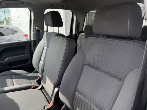 Used 2019 GMC Sierra 1500 SLE w/ SLE Value Package AWD/4WD image 18