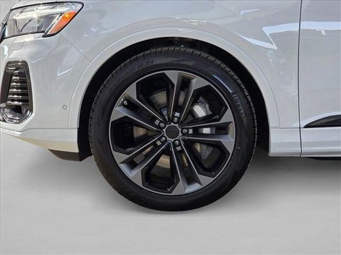 New 2026 Audi Q7 3.0T Premium Plus image 9