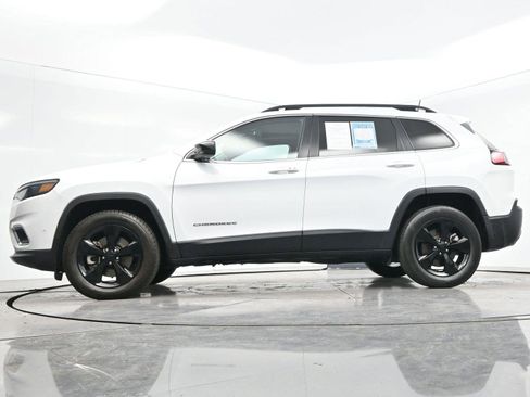 Used 2022 Jeep Cherokee Limited image 39