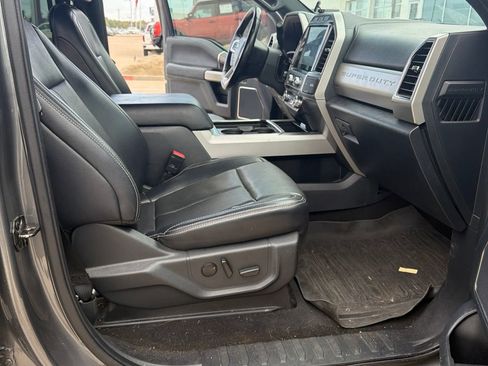 Used 2022 Ford F250 Lariat w/ Lariat Ultimate Package AWD/4WD image 13