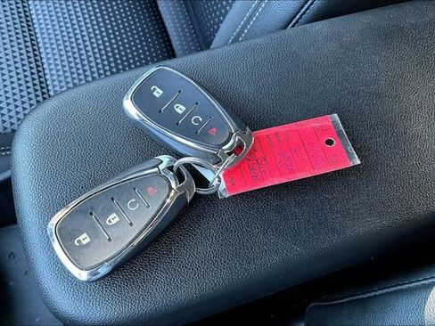 Used 2024 Chevrolet Trax LT w/ LT Convenience Package image 33