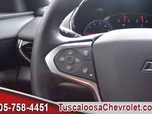 Used 2023 Chevrolet Traverse RS FWD image 32