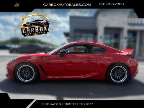 Used 2022 Toyota GR86 Premium RWD image 2