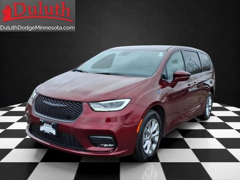 Used 2022 Chrysler Pacifica Touring-L w/ S Appearance Package image 1