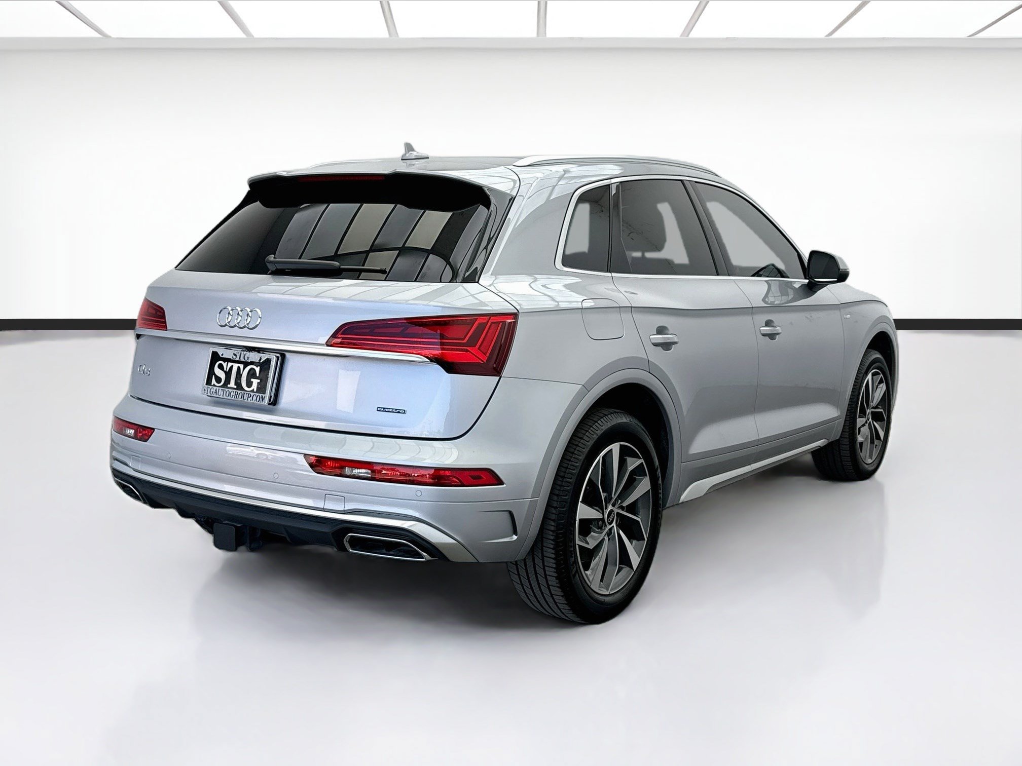 Used 2022 Audi Q5 2.0T Premium Plus w/ Premium Plus Package AWD/4WD image 4