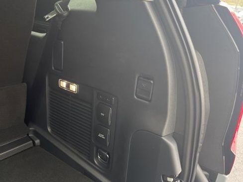 New 2025 Ford Expedition Active image 40