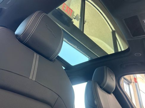 New 2026 Jaguar F-PACE R-Dynamic S AWD/4WD image 21