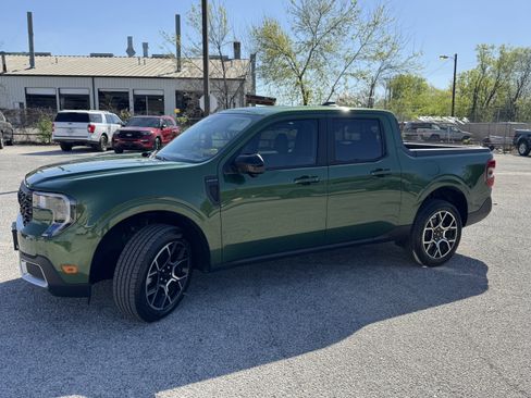 Used 2025 Ford Maverick Lariat w/ 4K Tow Package image 10