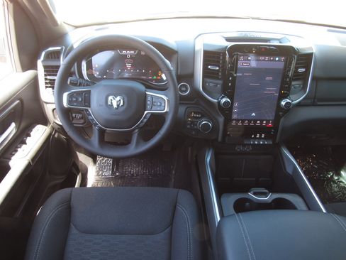 Used 2026 RAM 1500 Big Horn AWD/4WD image 15