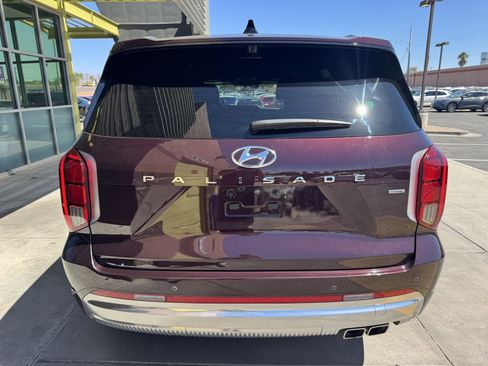 Used 2024 Hyundai Palisade Calligraphy image 13