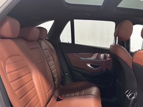 Used 2017 Mercedes-Benz GLC 300 4MATIC image 25