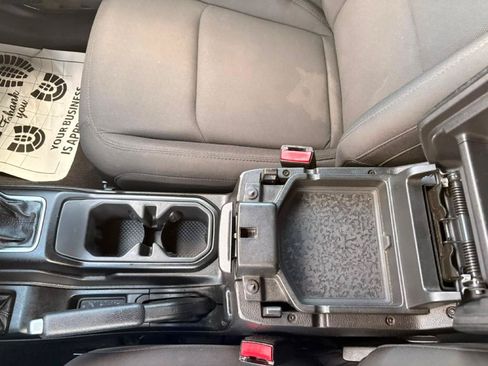 Used 2021 Jeep Wrangler Unlimited Sport AWD/4WD image 21