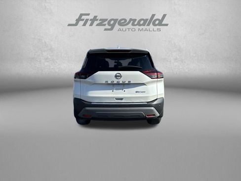 Used 2023 Nissan Rogue SV w/ SV Premium B Package image 6