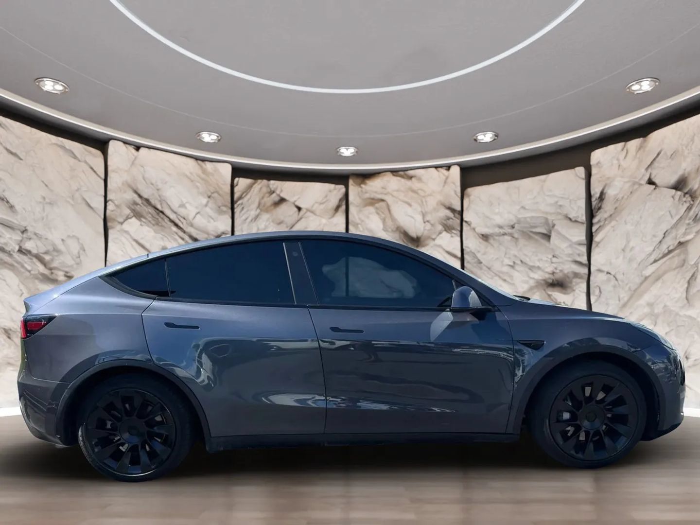 Used 2021 Tesla Model Y Long Range AWD/4WD image 4
