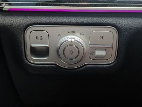 Used 2024 Mercedes-Benz GLE 350 4MATIC image 25