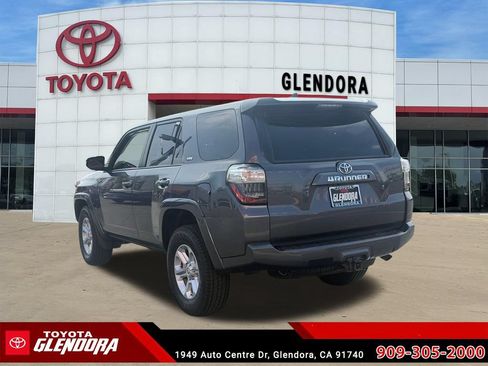 Used 2021 Toyota 4Runner SR5 RWD image 8