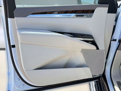 Certified 2026 Cadillac Escalade Platinum Sport w/ LPO, Floor Liner Package AWD/4WD image 22