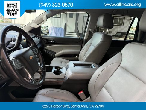 Used 2018 Chevrolet Tahoe LT w/ LT Signature Package AWD/4WD image 7