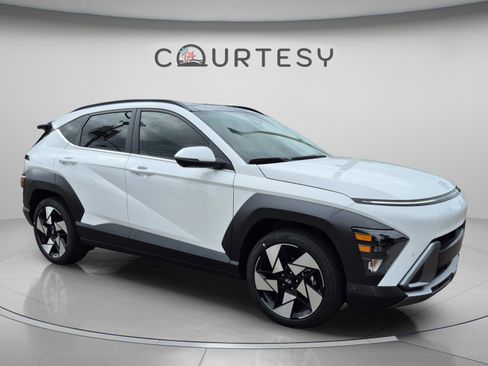 New 2026 Hyundai Kona Limited FWD image 7