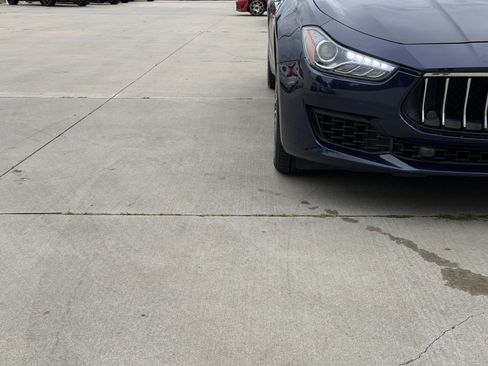Used 2018 Maserati Ghibli RWD image 14