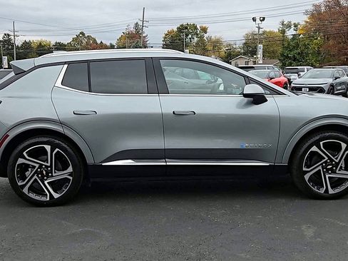 New 2026 Chevrolet Equinox EV LT w/ Convenience Package II image 5