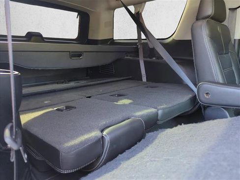 Used 2019 GMC Yukon XL Denali image 22