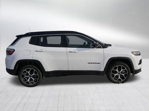 New 2026 Jeep Compass Limited image 8