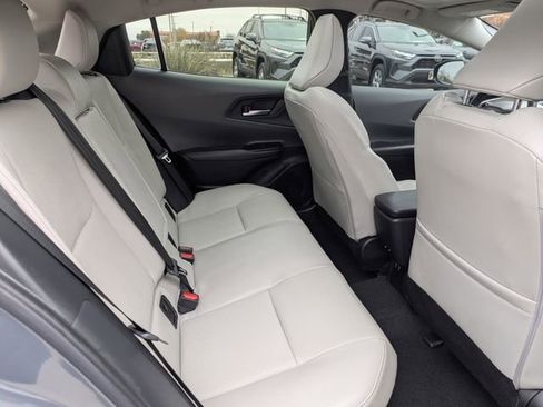Used 2023 Toyota Prius Limited image 31