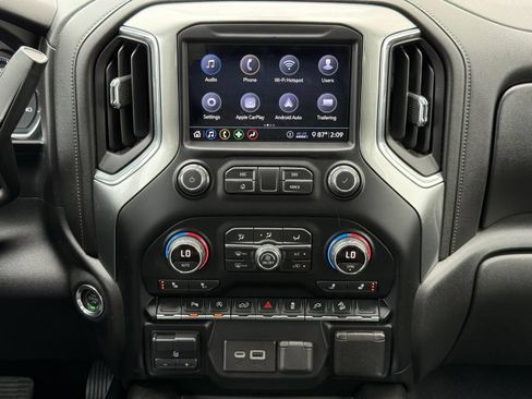 Used 2020 Chevrolet Silverado 1500 LT Trail Boss AWD/4WD image 21
